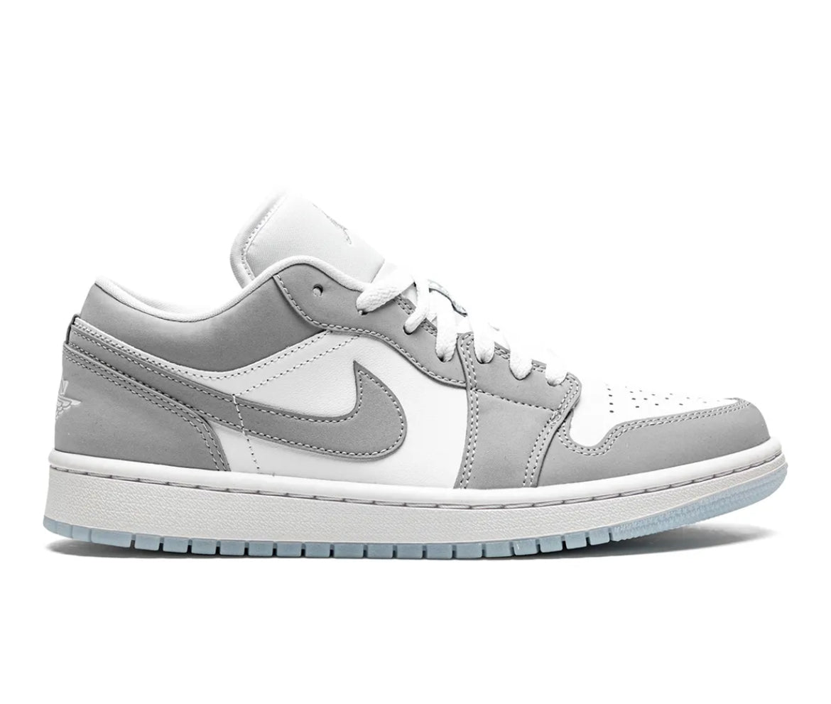 Jordan
Air Jordan 1 Low "White/Wolf Grey" sneakers