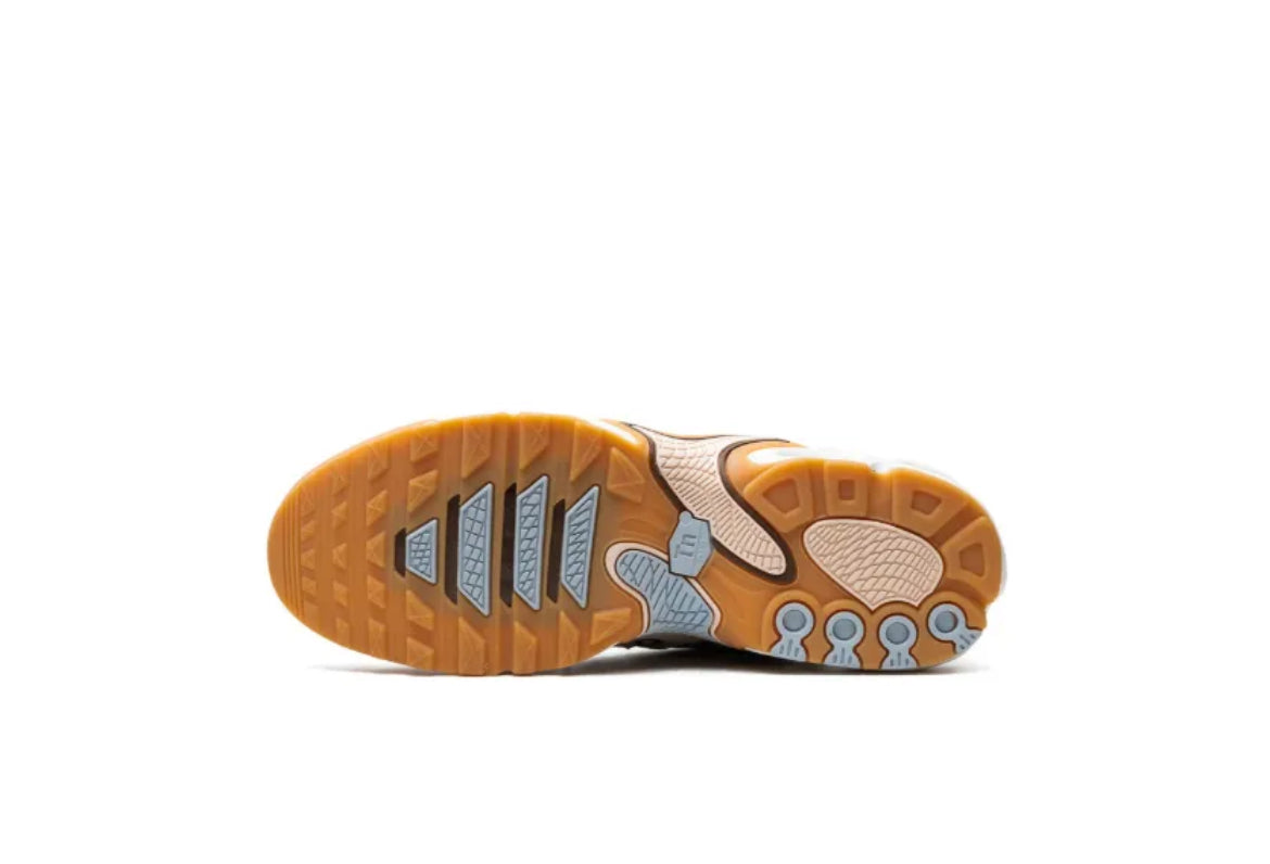 Nike
Air Max Plus Drift "Phantom/Cacao Wow" sneakers